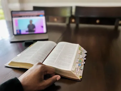 Author of ‘Digital Liturgies’ on How Christians Can Live Wisely in an Online Age