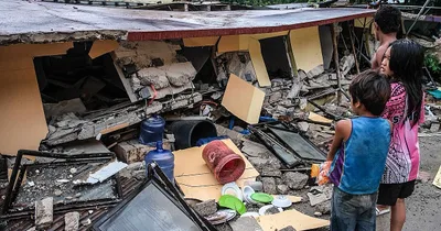 Nearly 70 Dead as Earthquake Shakes Central Philippines