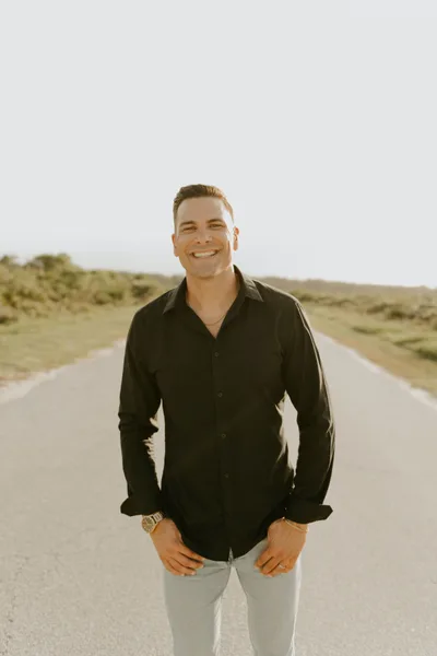 Pastor shares 7 tips to help Christians combat loneliness, form Christ-centered friendships
