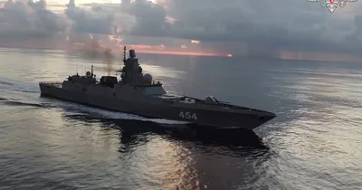 Russian nuclear submarine and navy ships travel to Cuba