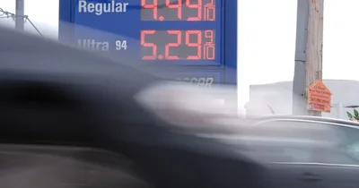 Gas prices climb to average of $4 a gallon