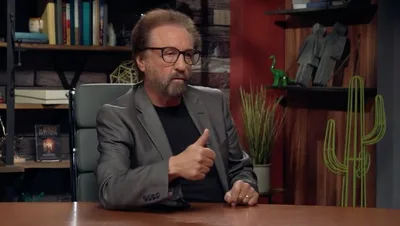 Woman Falsely Accuses Street Preacher Ray Comfort of 'chasing' Her after Sharing the Gospel
