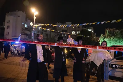Israel Captures Palestinians Who Killed 3 in Stabbing Attack