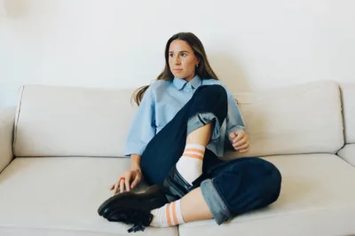 Meet Elle Limebear, the British Artist Who Turned a School-Assembly Hymn Into a UK No. 1