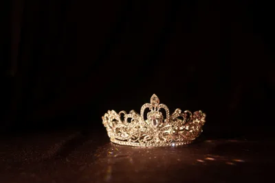 What Do We Know about the Queens in the Bible?