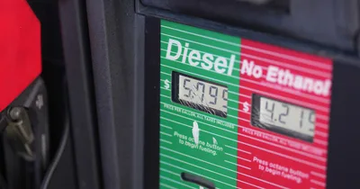 Trump signs executive order aimed at curbing price of diesel