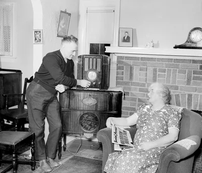 That Time Private U.S. Media Companies Silenced the Falsehoods & Incitements of a Major Public Figure … in 1938