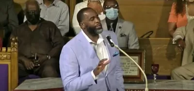 Ex-mayor of Detroit Kwame Kilpatrick preaches at historic church after release from prison