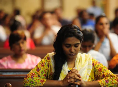 Pakistani Man Throws Acid on Christian Woman Who Refused to Convert to Islam, Marry Him