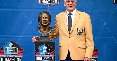 NFL Great Gradishar Lays Out Gospel at Hall of Fame