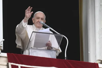 Focus on the goodness in others, not the flaws, Pope Francis urges