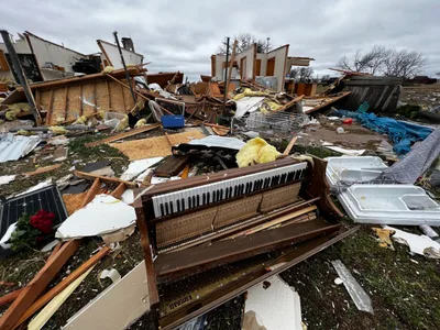 Oklahoma church meets one week after losing building, parsonage | Baptist Press