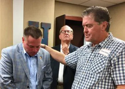 Players & coaches gather for football & the Gospel | Baptist Press