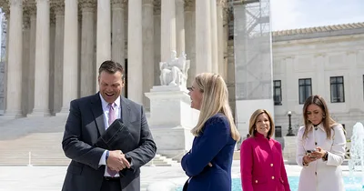 Kansas Supreme Court holds women have state constitutional right to abortion