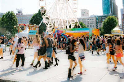 What Lollapalooza Taught Me About the Loneliness Epidemic - RELEVANT