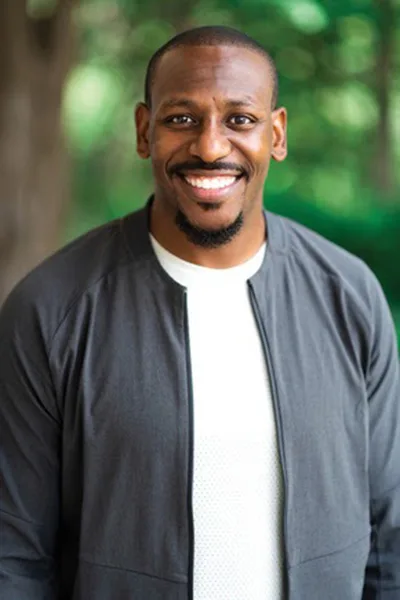 Jonathan Evans Urges Christians to Stop Waging Battles Alone, Shares Playbook on Getting through a Crisis