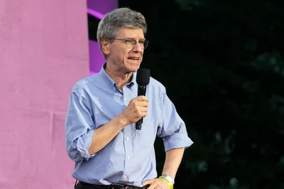 Economy of Francesco speaker Jeffrey Sachs an advocate for contraception and 'reproductive justice'