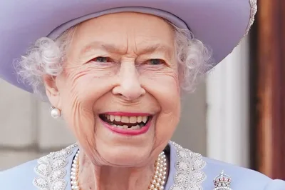 Pope Francis congratulates Queen Elizabeth II on her platinum jubilee