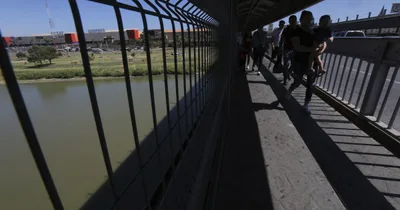 Father, Son Caught Smuggling 300 Guns to Mexico, Feds Say