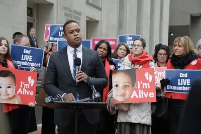 Kentucky AG to release grand jury recordings in Breonna Taylor case after juror files motion