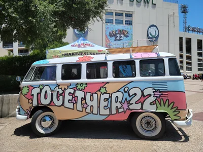 Together '22: Hundreds gathered for evangelistic event urged to 'go out there and love' in polarized society