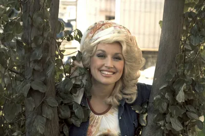 Dolly Parton Never Hid Her Faith and Never Used It Against Anyone. That's Why Everybody Loved Her. - RELEVANT