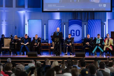Akin Calls Students to Authentic Christian Faith at Spring Convocation | Baptist Press