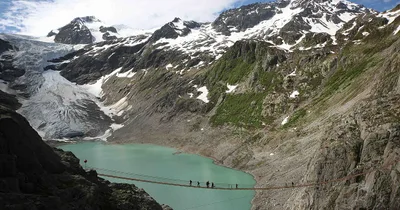 Melting Glacier Exposes Bodies of Hikers Missing for over 30 Years