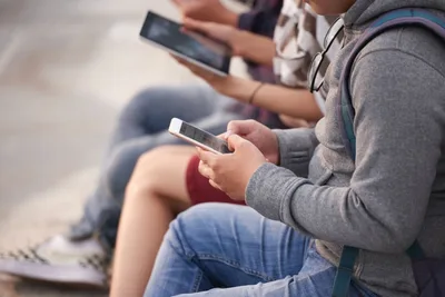 UK Social Media Ban is ‘not a silver bullet,’ Says Evangelical Alliance