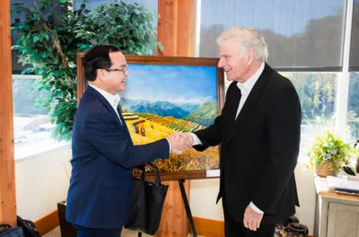 Franklin Graham meets with top Vietnamese gov't official who vows to 'promote religious freedom'