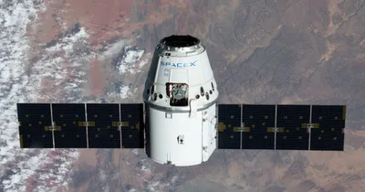 Musk eyes Moon colony, puts Mars on the back seat