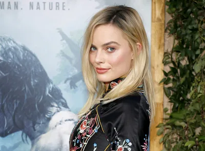 Margot Robbie Will Star in a New 'Pirates of the Caribbean' Movie - RELEVANT