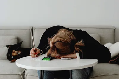 Two in Five Young Adults Are Struggling to Make Ends Meet - RELEVANT