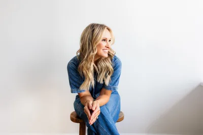Overthinking Everything? Jennie Allen's Tips to Quieting Your Mind - RELEVANT