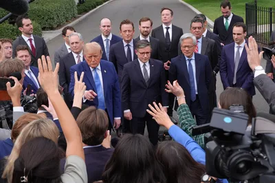 Tech Leaders Agree to 'Self-Police' AI – Trump Renames AI 'Super Intelligence' | CBN