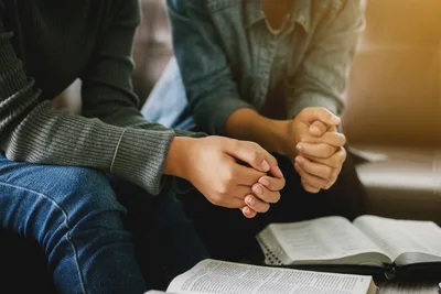 Fewer Women, Democrats, Young People See Religion as a Positive for America: Survey