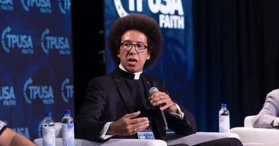 Anglican Minister Warns About Progressivism in Churches
