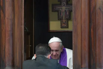 Pope Francis: Going to confession is 'abandoning oneself to Love'