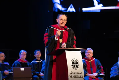 Record graduation numbers at Gateway Seminary | Baptist Press