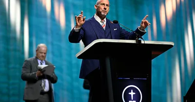 SBC Elects New President, Considers Fast-Tracking Vote on Women Pastors