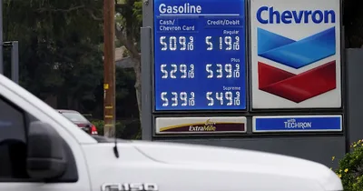U.S. to tap into oil reserves