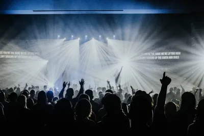 The Holy Spirit's work in worship: Extraordinary experience or disciplined formation?
