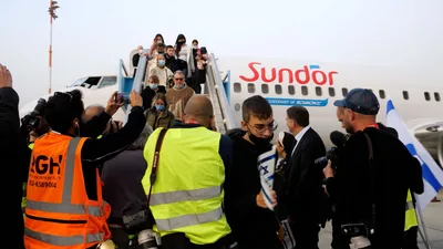 Russian, Ukrainian Jews Fear War is Shutting Door to Immigrate to Israel