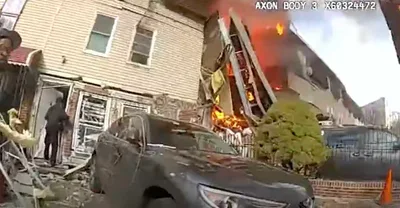 'Somebody’s in There!': NYPD Cops Rush Toward Danger to 'Save Lives' of Victims Trapped in Suspected NYC Gas Explosion