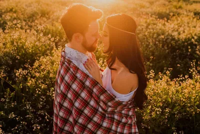Fall in Love With the Person, Not Their Money - RELEVANT