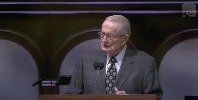 Chuck Swindoll Stepping Down as Senior Pastor of Stonebriar Community Church