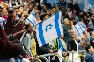 1,000 Evangelical Christians Gather at Hispanic Church in Queens for 'Bless Israel' Prayer Event
