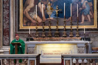 PHOTOS: Polish Catholics pray for end to Ukraine conflict at St. John Paul II’s tomb
