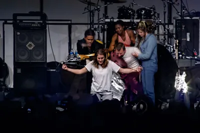 The Lifehouse ‘Everything’ Human Video Is the Most 2000s Youth Group Thing Ever - RELEVANT