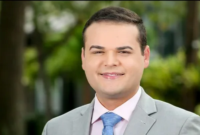 Journalists Mourn as Reporter is Fatally Shot, Colleague Injured at Crime Scene in Florida
